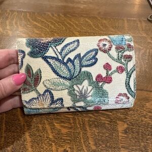 retired! HOBO Jill Floral Pattern Women's Wallet